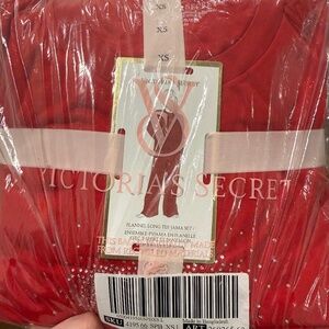 Sold Victoria’s Secret pajama set brand new still in packaging size XS